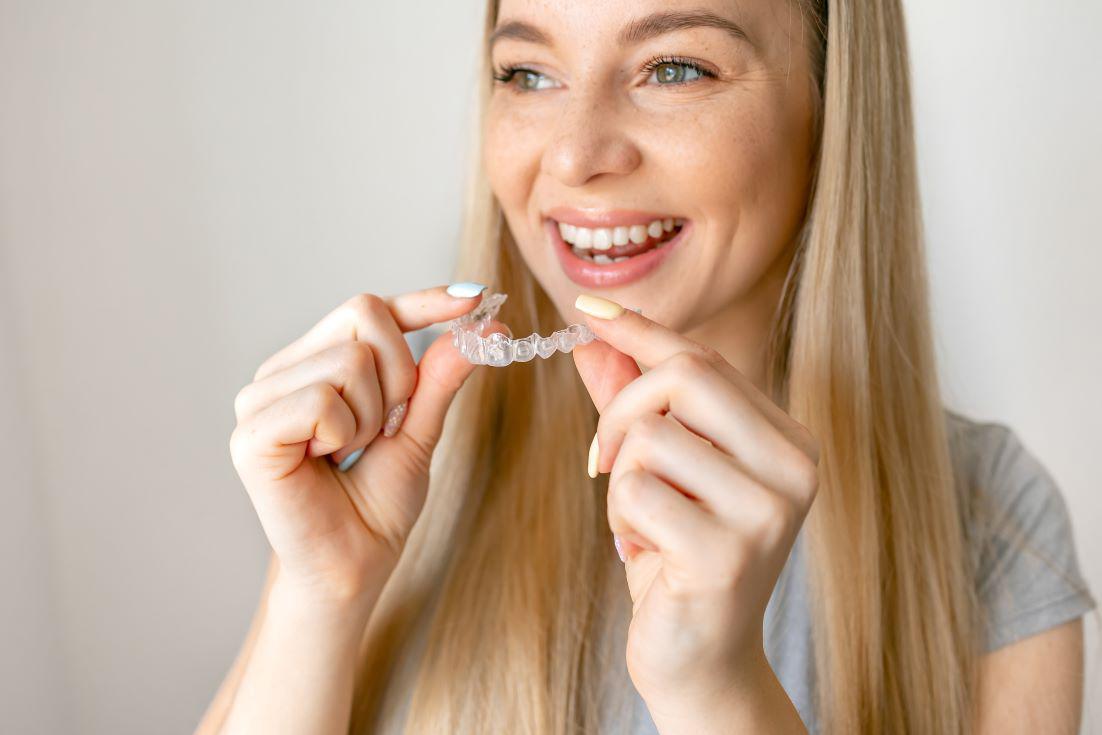 Invisalign For Teens – Benefits, Concerns, and Candidacy